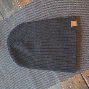 True North Black Ribbed Knit Beanie Leather Patch Toque